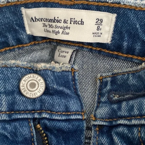 Abercrombie & Fitch Curve Love Ultra High Rise 90’s Straight Jeans Dark Denim - Picture 4 of 5